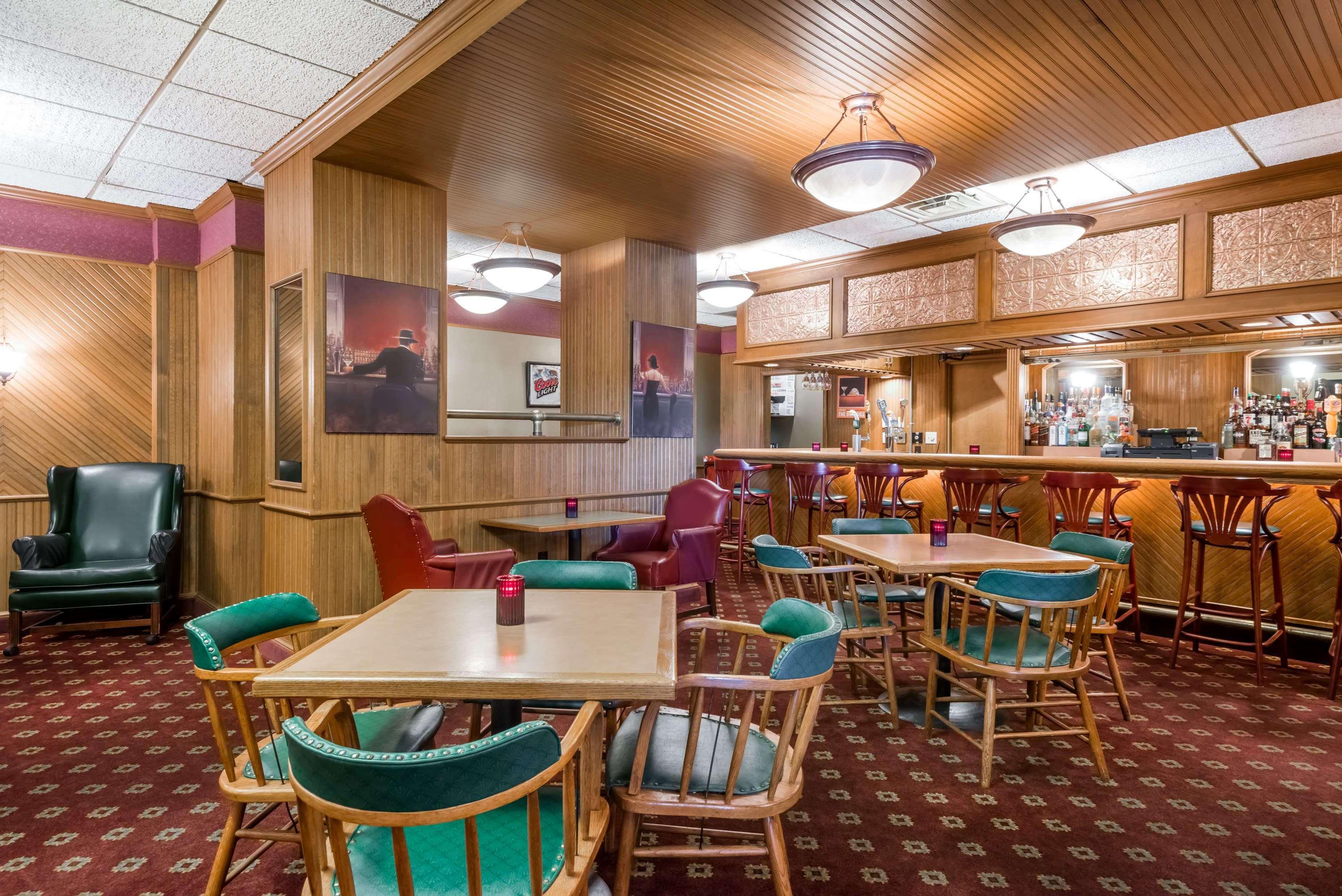 Ramada Plaza By Wyndham Hagerstown Hotel Buitenkant foto